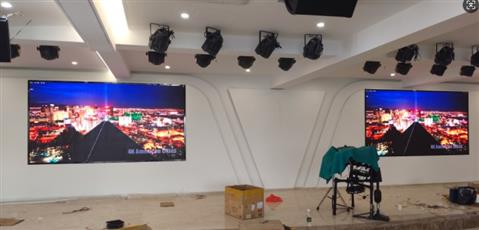 多功能廳舞臺聲光電設(shè)備